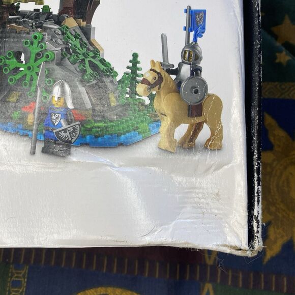 LEGO CASTLE IN THE FOREST 910001 - 2021 BrickLink Designer Program NEW & SEALED - Picture 4 of 16